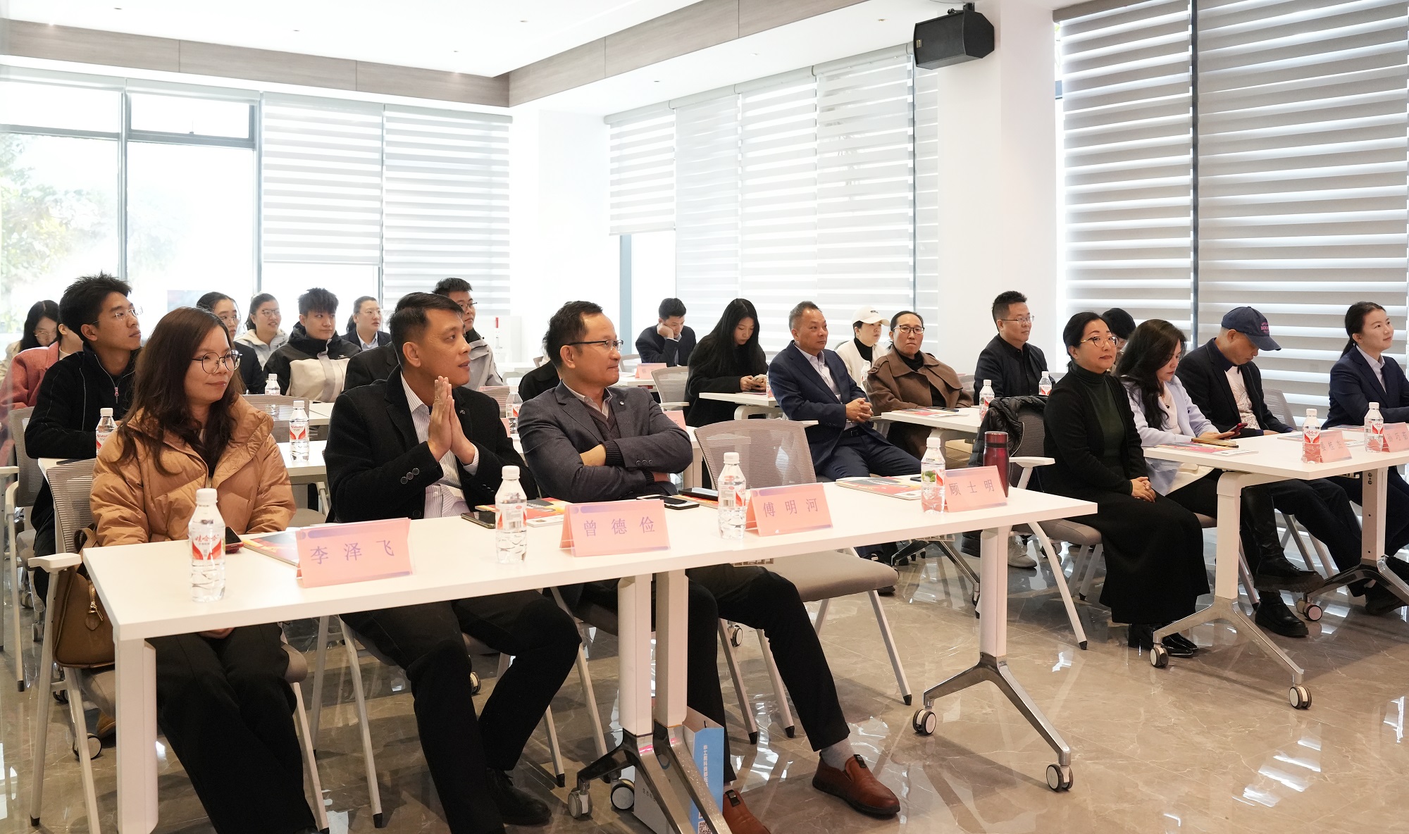 合生雅居出席广东省室内环境卫生行业协会早餐会，共话健康家居新未来
