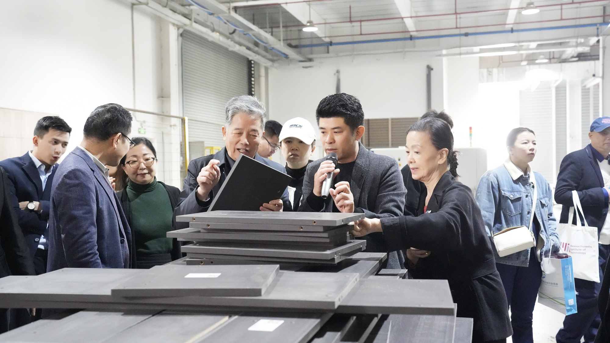 合生雅居出席广东省室内环境卫生行业协会早餐会，共话健康家居新未来